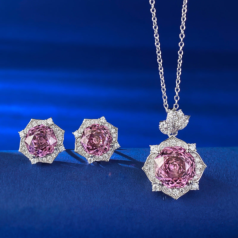 amethyst necklace with blue background